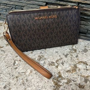 Michael Kors Jet Set Double Zip Wallet